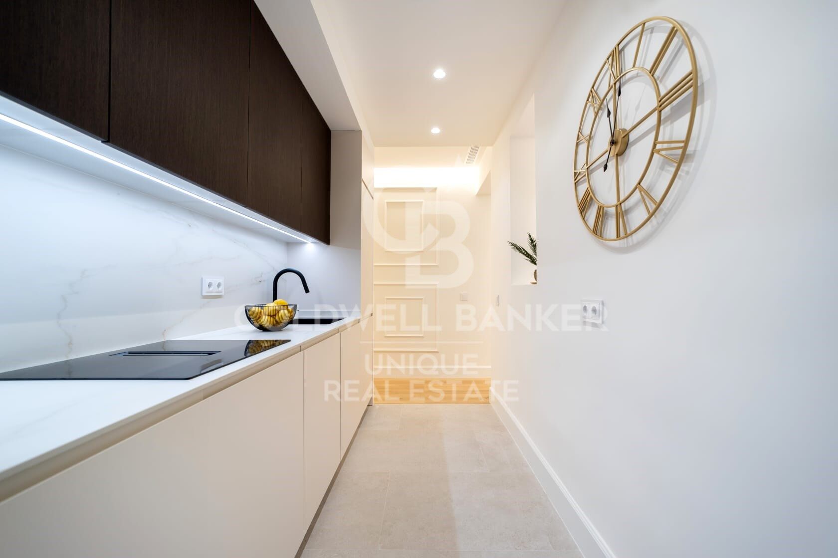 Apartamento en Madrid, España 2 dormitorios, 98 m2 No. 156822