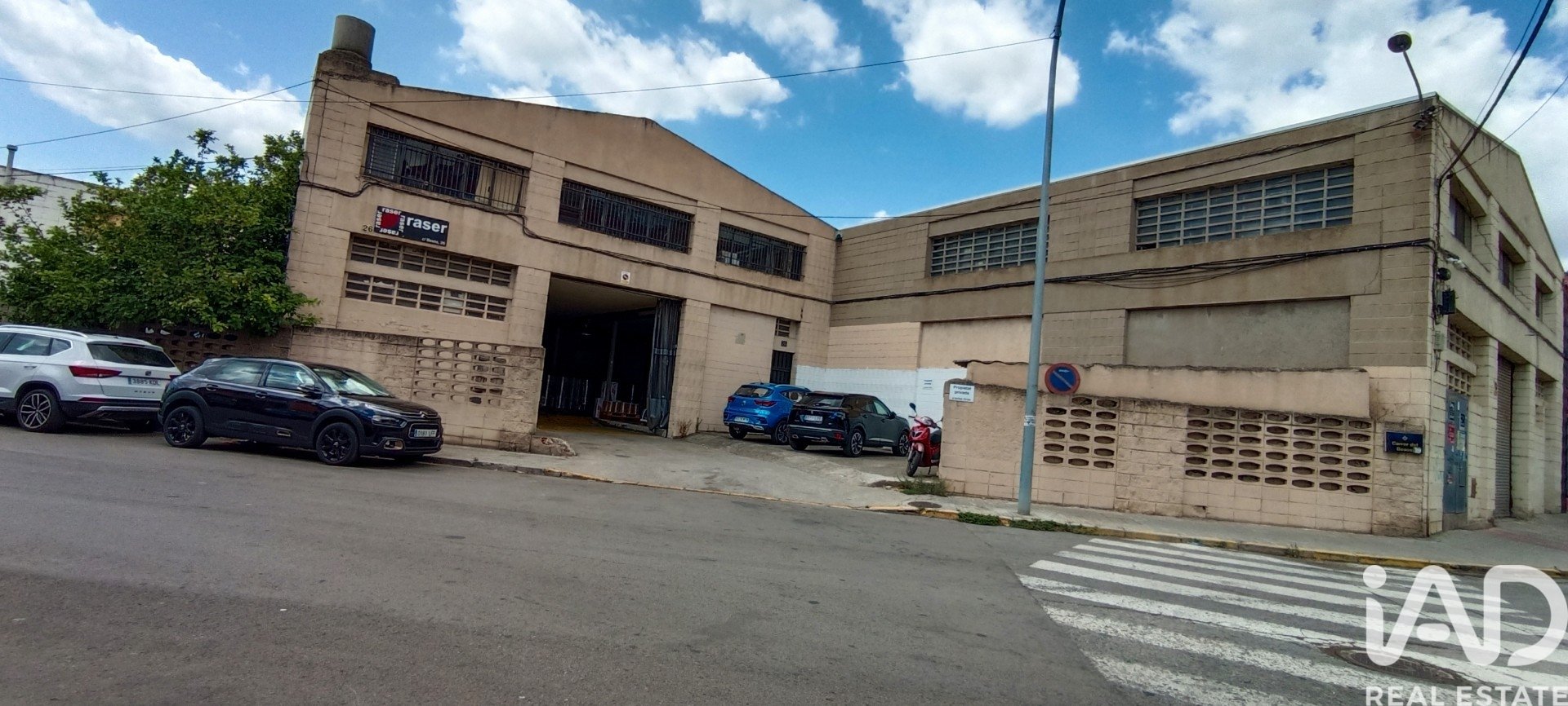 Kommersiell fastighet i Ripollet, Barcelona, Spanien 642 kvm. Nr. 152413