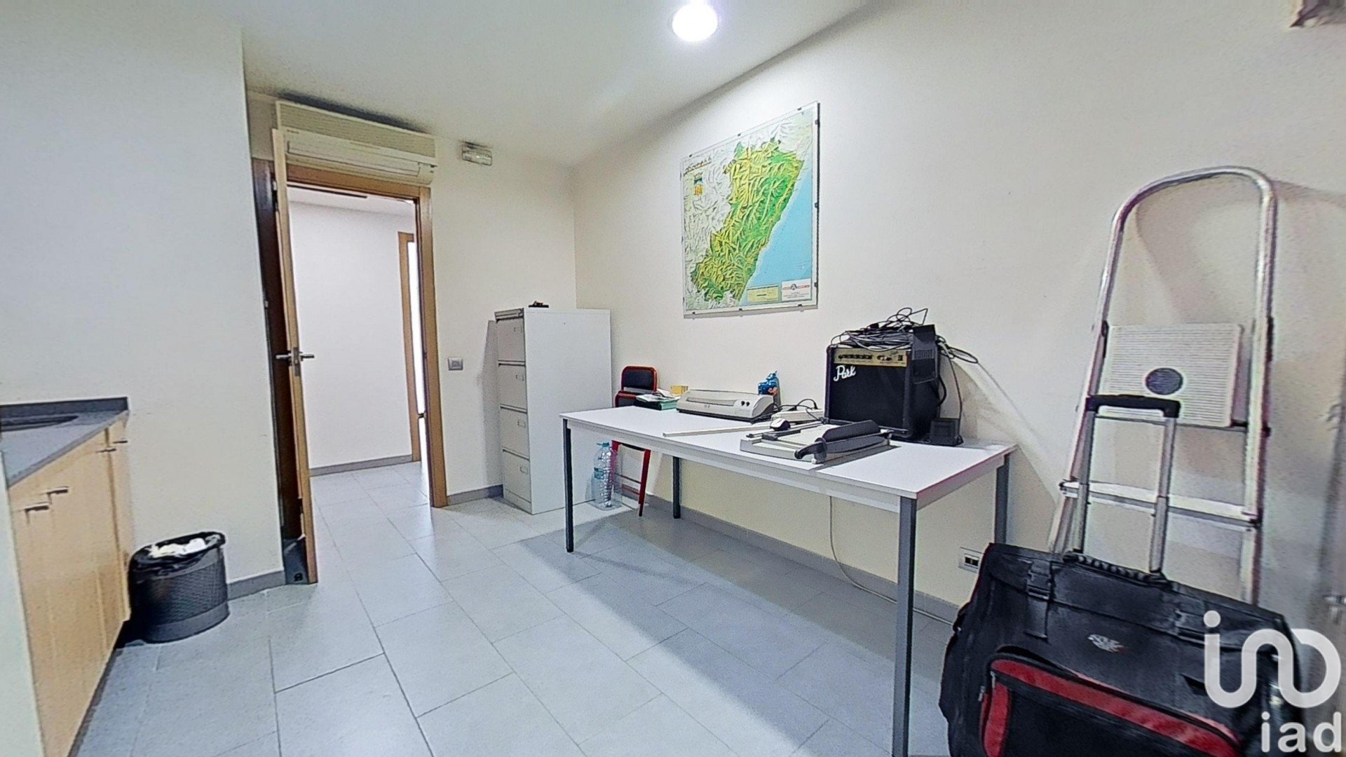 Commercial property in Vila-real, Castellon, Spain 3 bedrooms, 85 sq.m. No. 186115