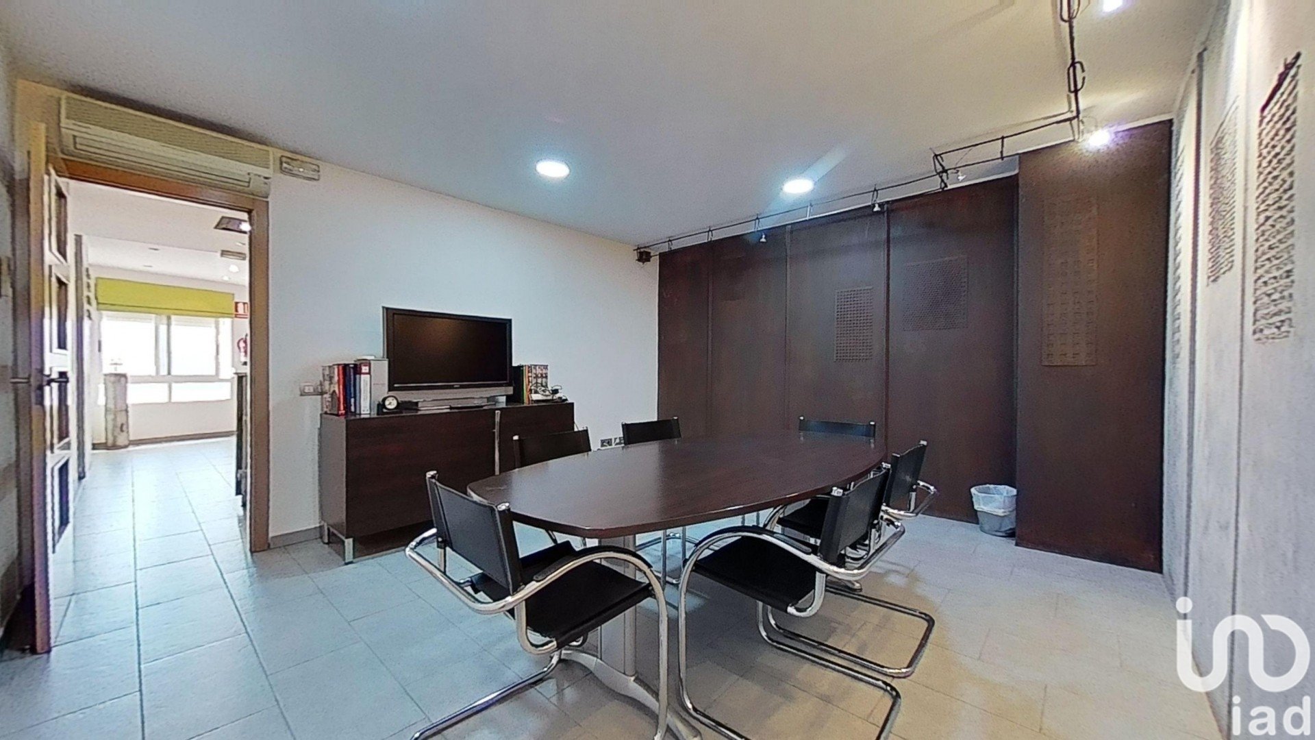 Commercial property in Vila-real, Castellon, Spain 3 bedrooms, 85 sq.m. No. 186115