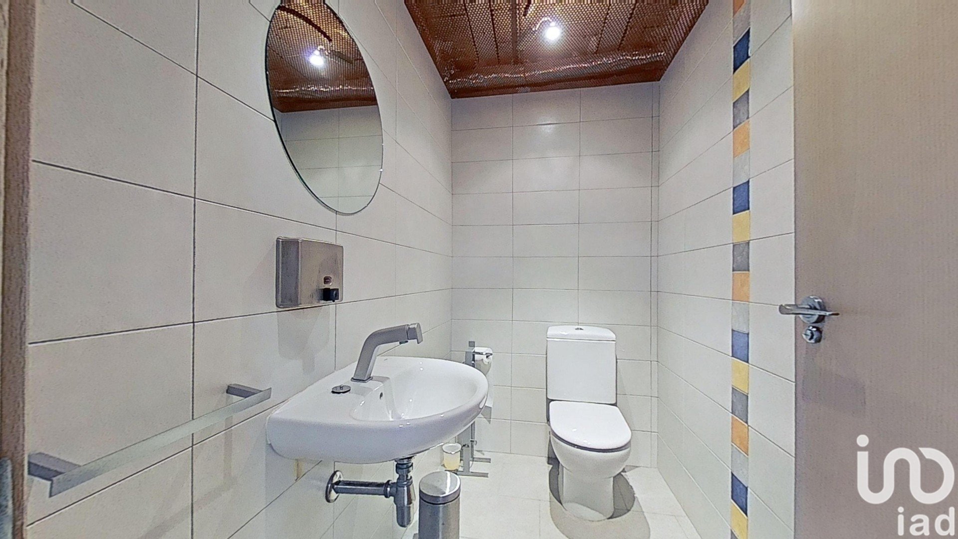 Commercial property in Vila-real, Castellon, Spain 3 bedrooms, 85 sq.m. No. 186115