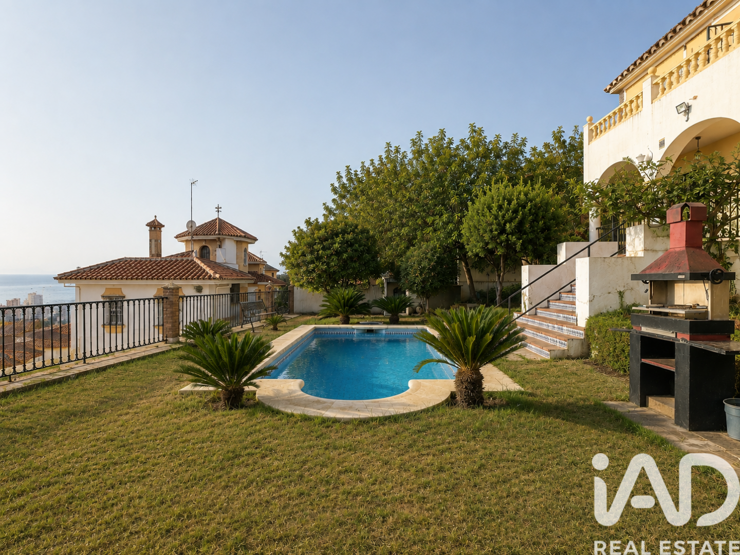 House à Torre del Mar, Malaga, Espagne 4 chambres, 240 m2 No. 195113