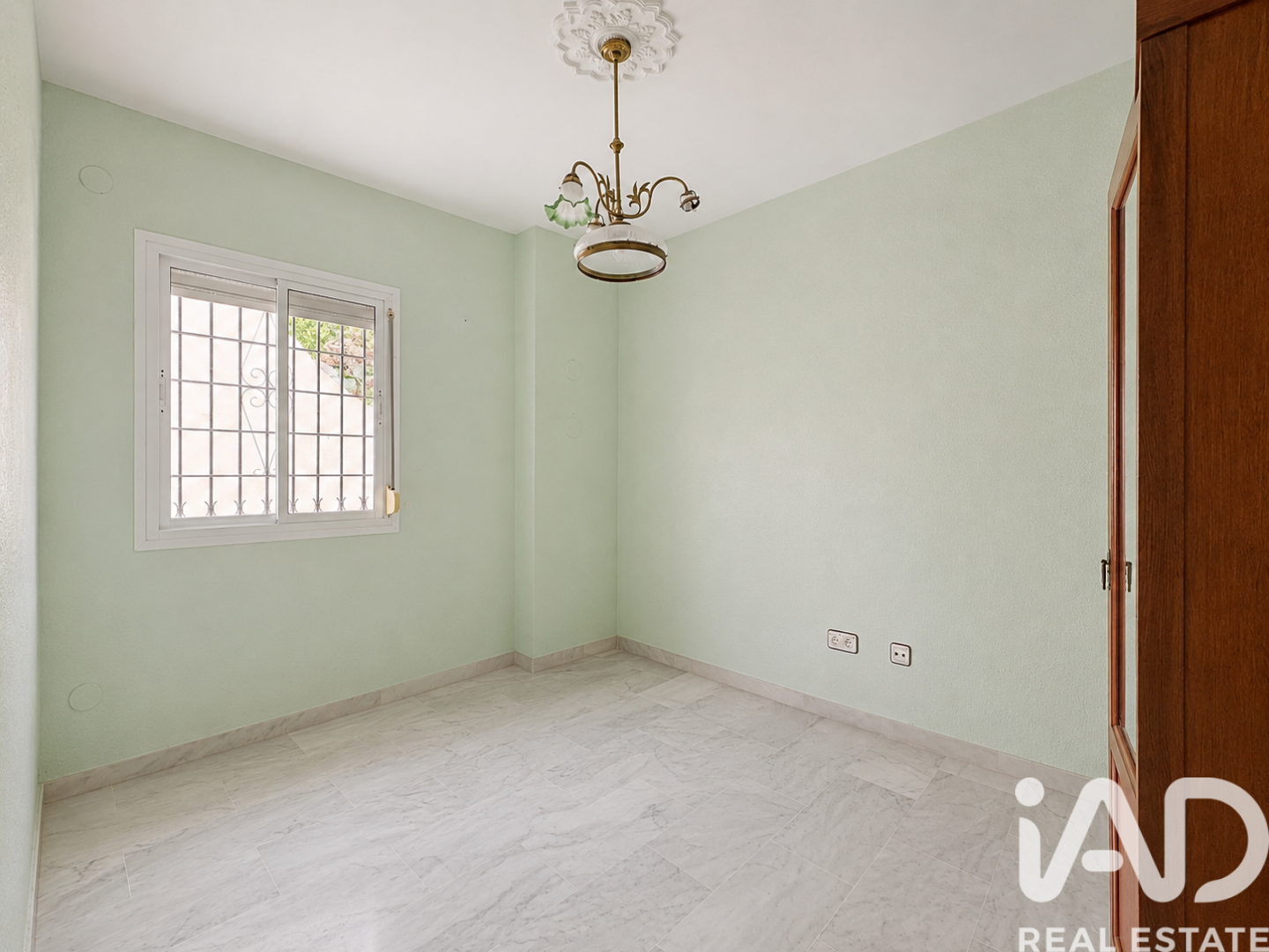 House à Torre del Mar, Malaga, Espagne 4 chambres, 240 m2 No. 195113