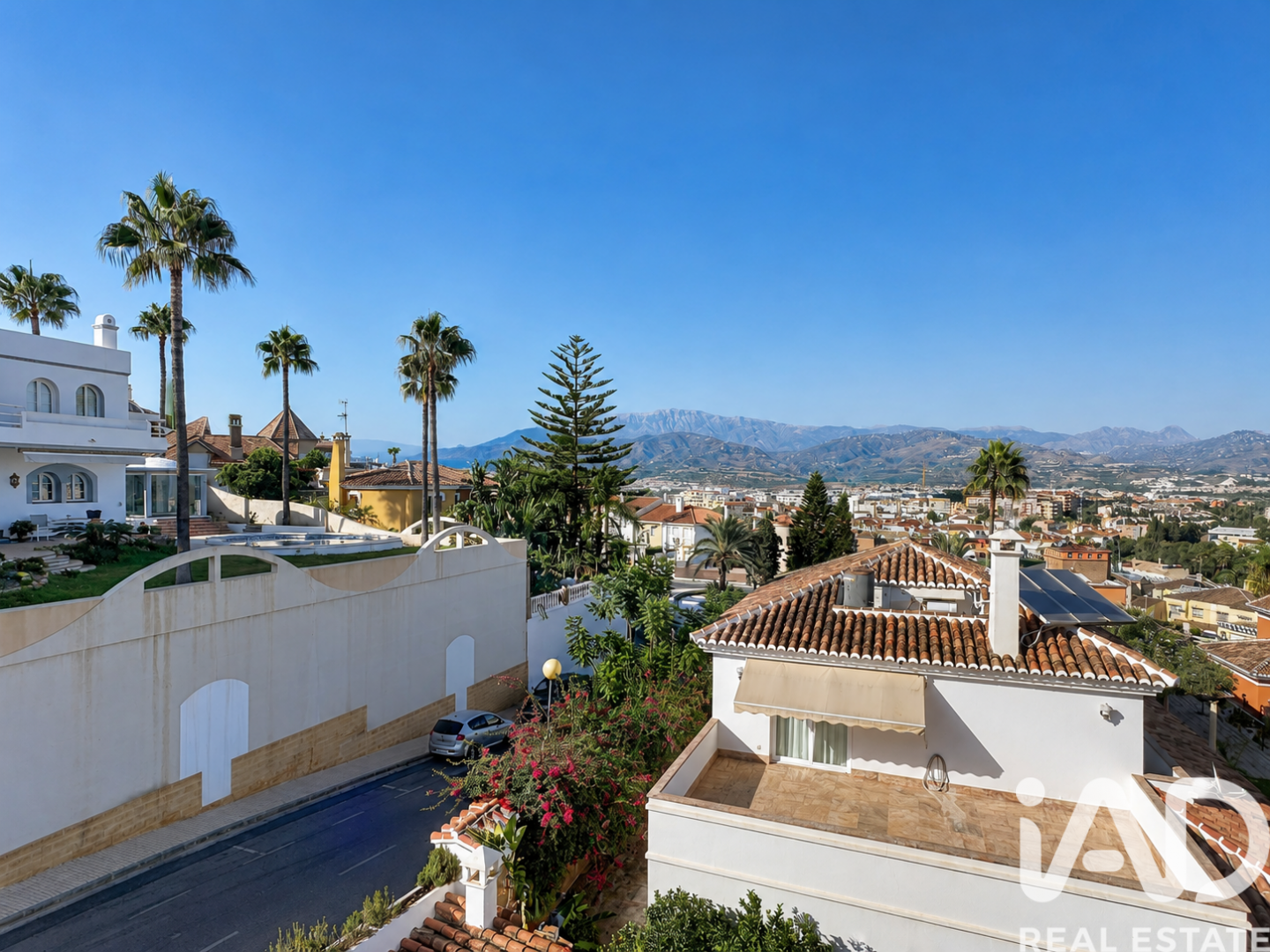 House à Torre del Mar, Malaga, Espagne 4 chambres, 240 m2 No. 195113