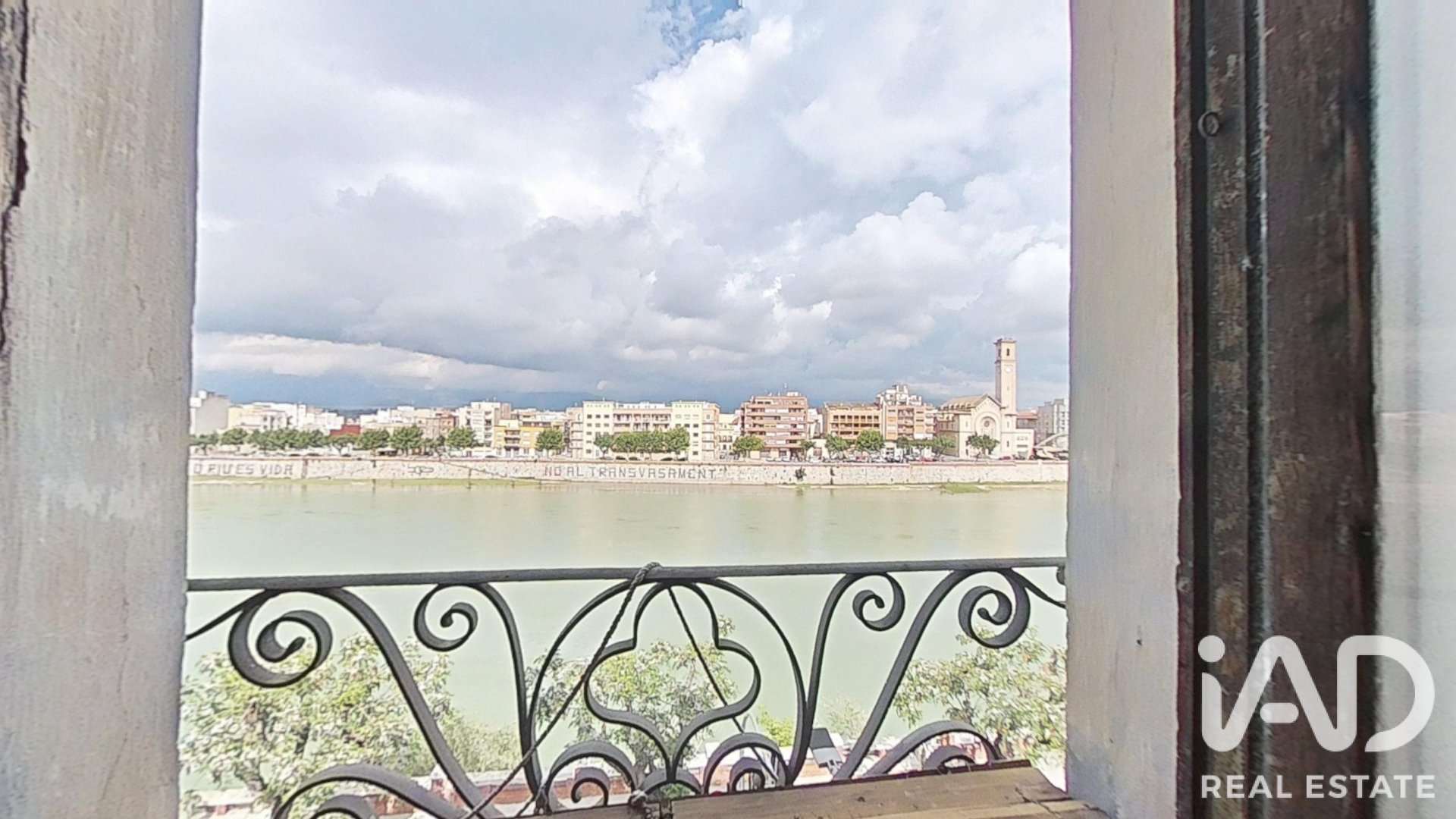 Dzīvoklis Tortosa, Tarragona, Spānijā 5 istabas, 204 m2 Nr. 195114