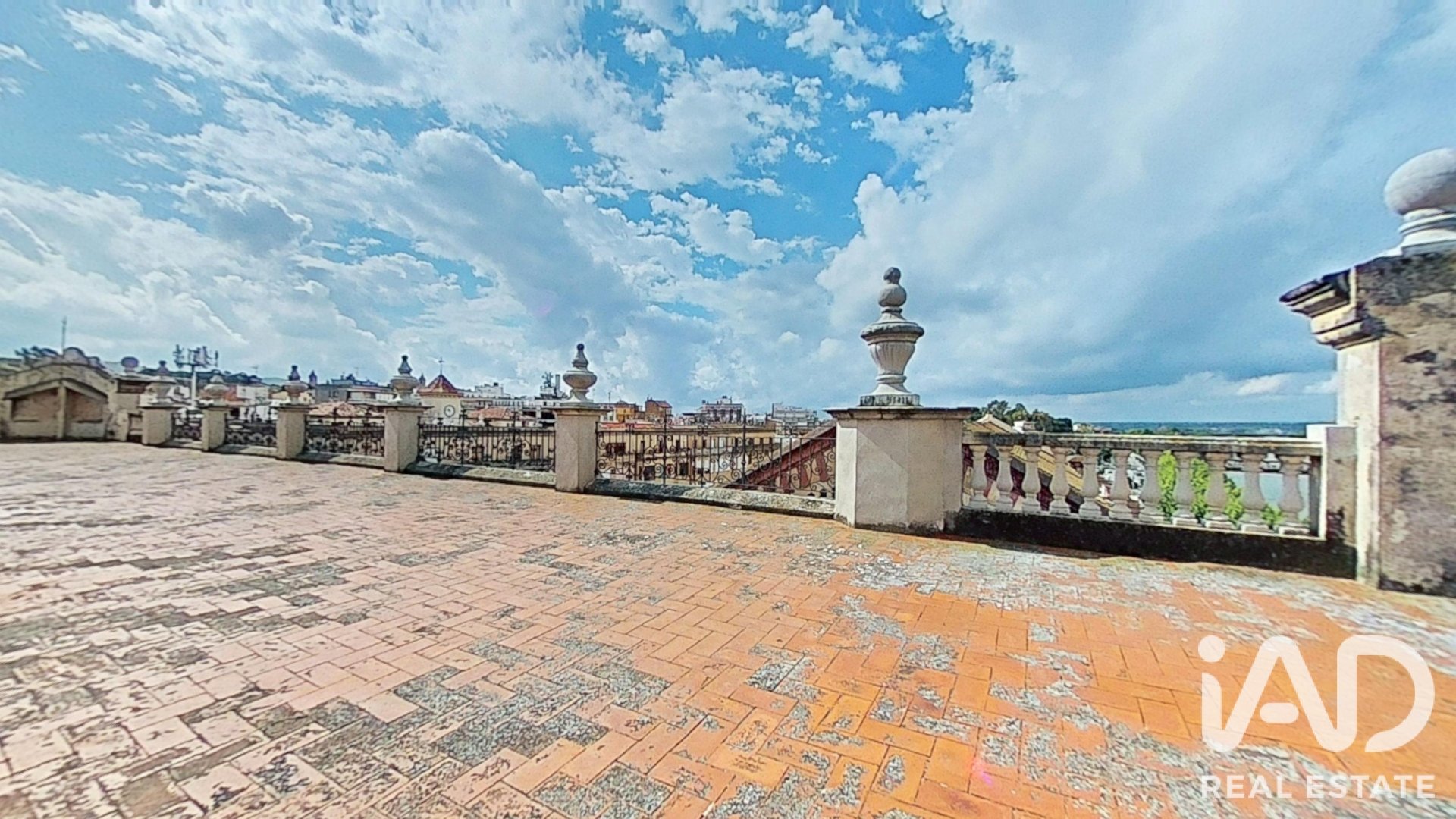 Dzīvoklis Tortosa, Tarragona, Spānijā 5 istabas, 204 m2 Nr. 195114