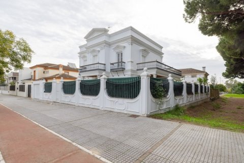 Villa in Jerez de la Frontera, Cadiz, Spain 7 bedrooms, 406 sq.m. No. 106717