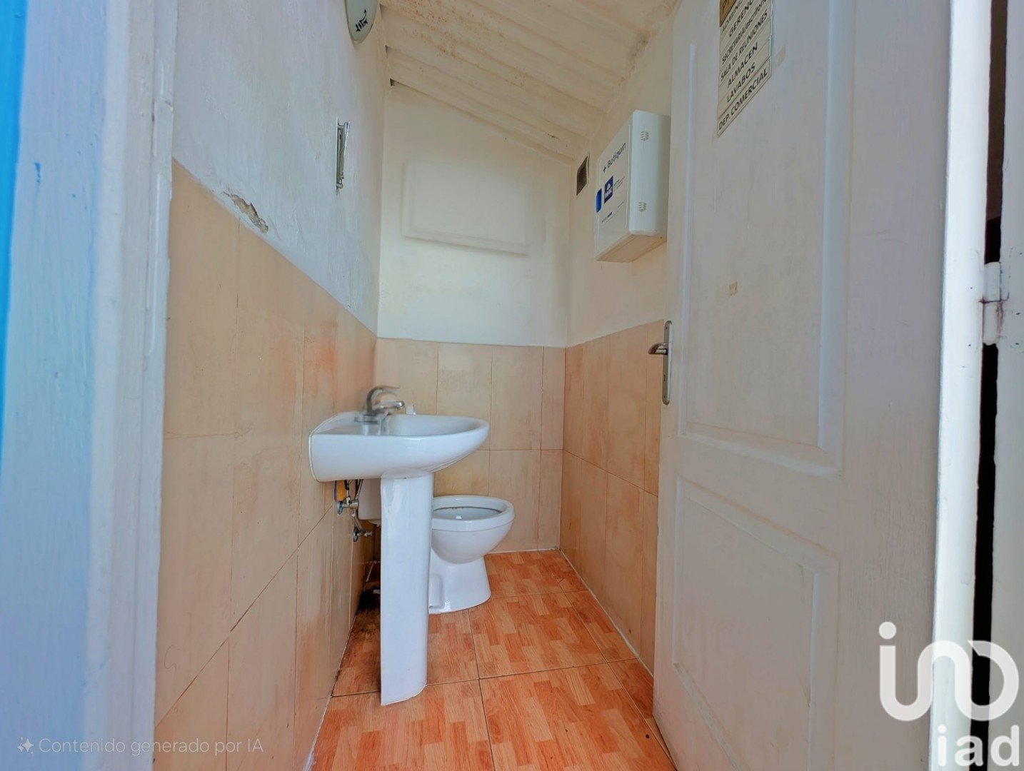 Commercial property in San Cristobal de La Laguna, Tenerife, Spain 2 bedrooms, 13 sq.m. No. 185588