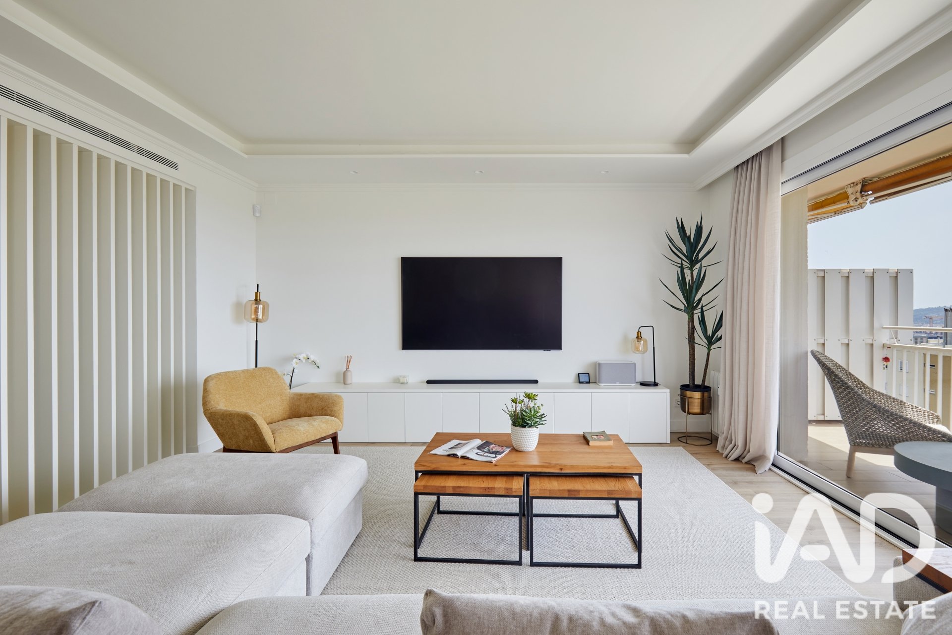Huoneisto Barcelona, Espanja 4 makuuhuonetta, 234 m2 No. 195850