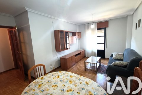 Commercial property in Sahagun, Leon, Spain 451 sq.m. No. 195856