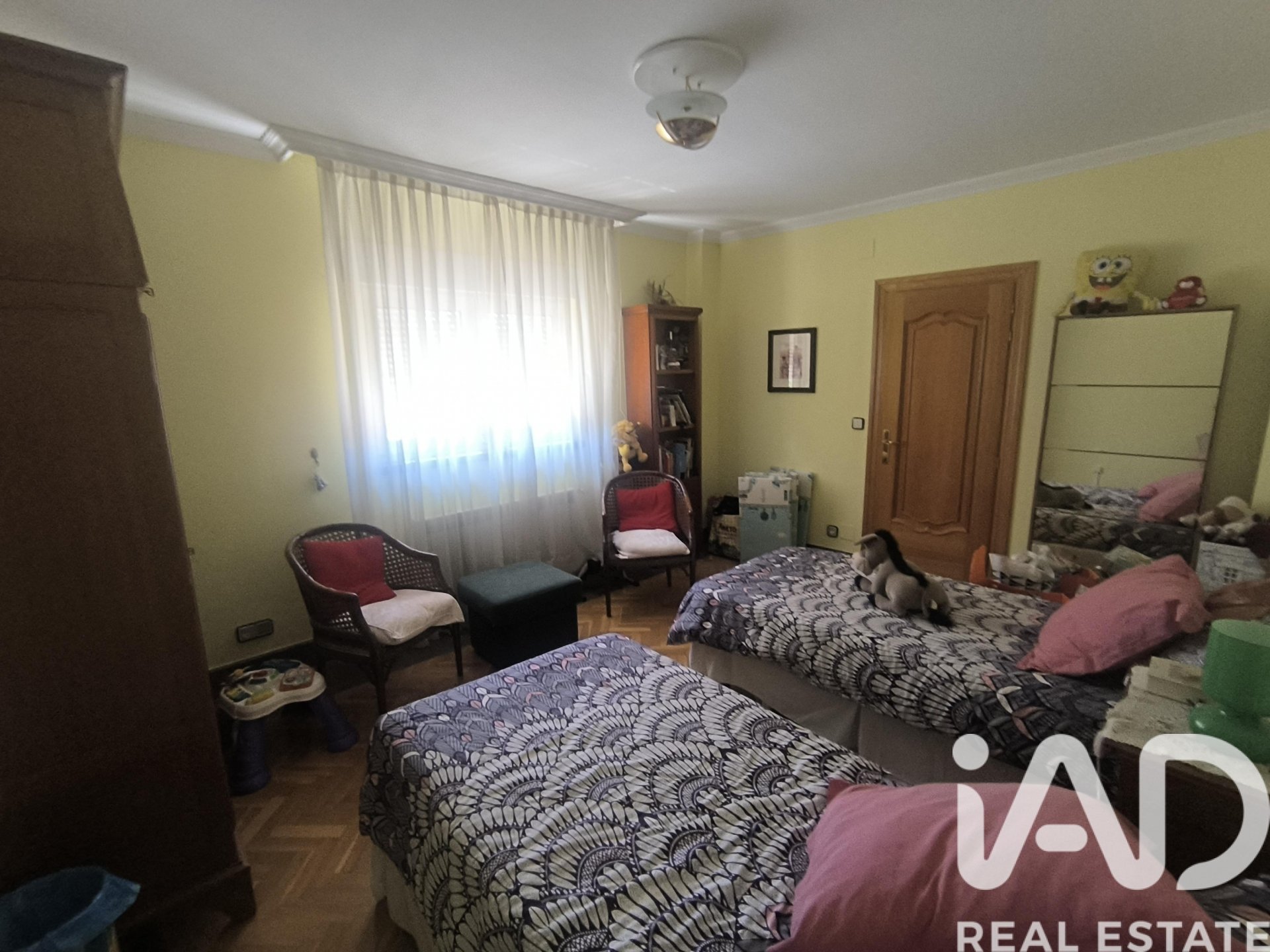 Huoneisto Santovenia de Pisuerga, Valladolid, Espanja 5 makuuhuonetta, 600 m2 No. 195851