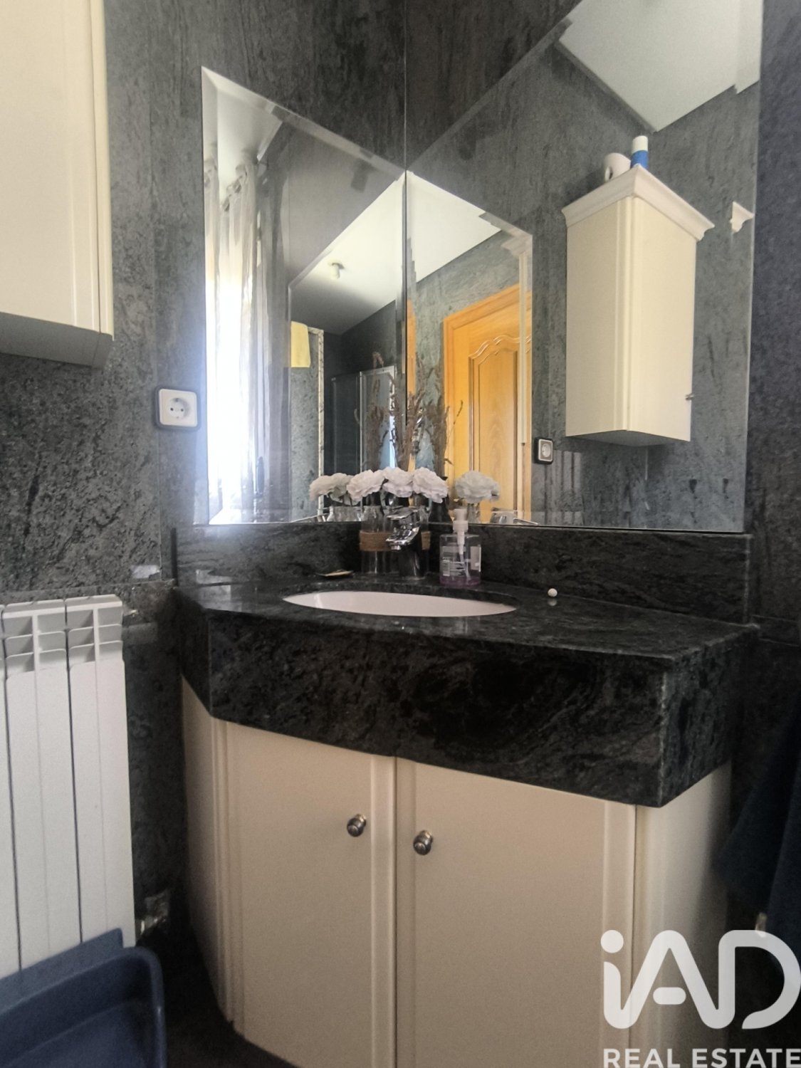 Huoneisto Santovenia de Pisuerga, Valladolid, Espanja 5 makuuhuonetta, 600 m2 No. 195851