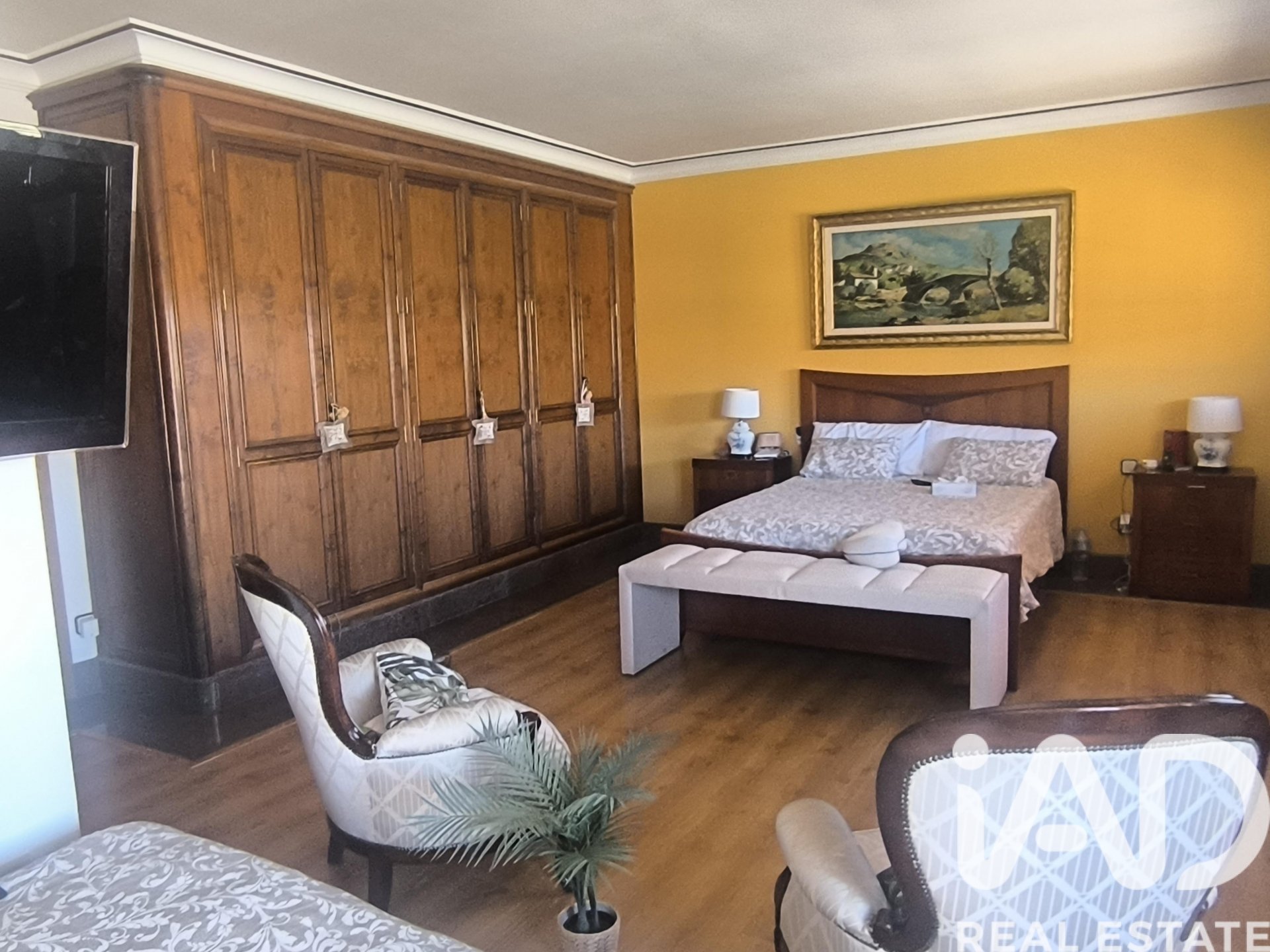 Huoneisto Santovenia de Pisuerga, Valladolid, Espanja 5 makuuhuonetta, 600 m2 No. 195851