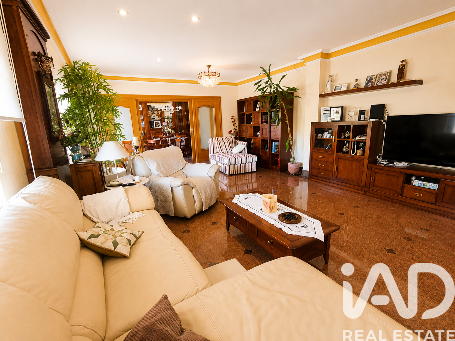 Huoneisto Santovenia de Pisuerga, Valladolid, Espanja 5 makuuhuonetta, 600 m2 No. 195851