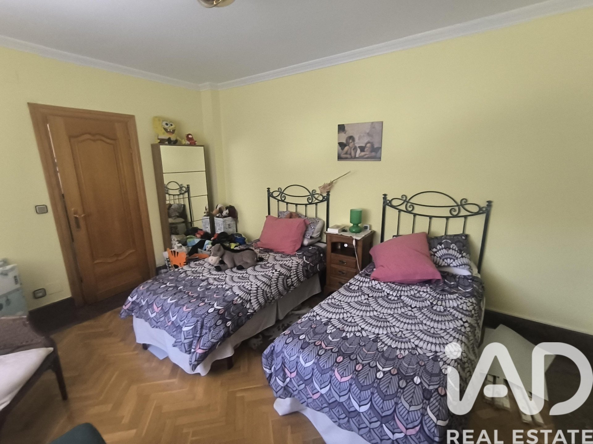 Huoneisto Santovenia de Pisuerga, Valladolid, Espanja 5 makuuhuonetta, 600 m2 No. 195851