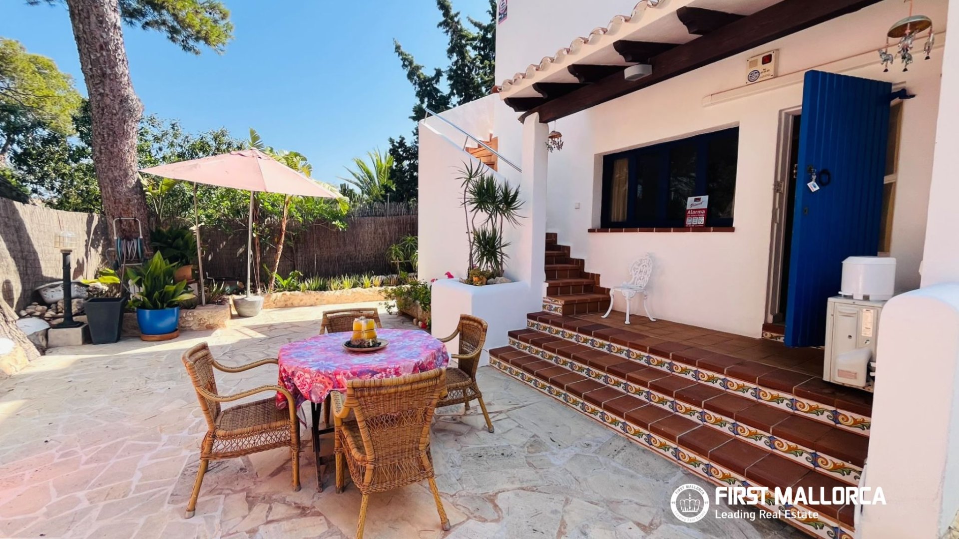 Villa in Mallorca, Spain 4 bedrooms, 287 sq.m. No. 192415