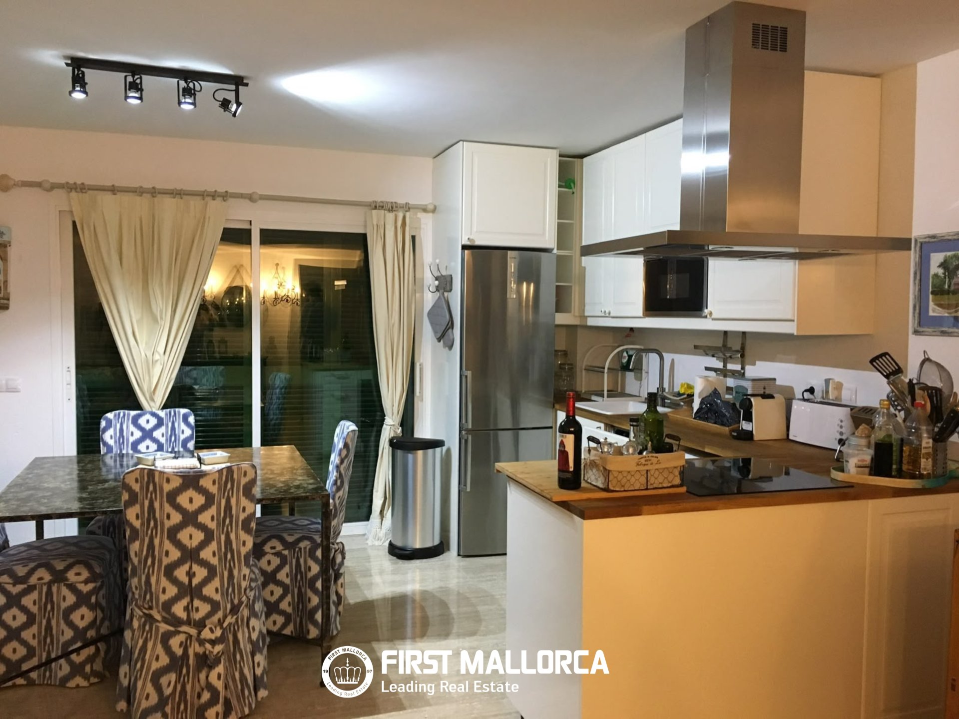 Apartment à Santa Ponsa, Mallorca, Espagne 4 chambres, 140 m2 No. 192417