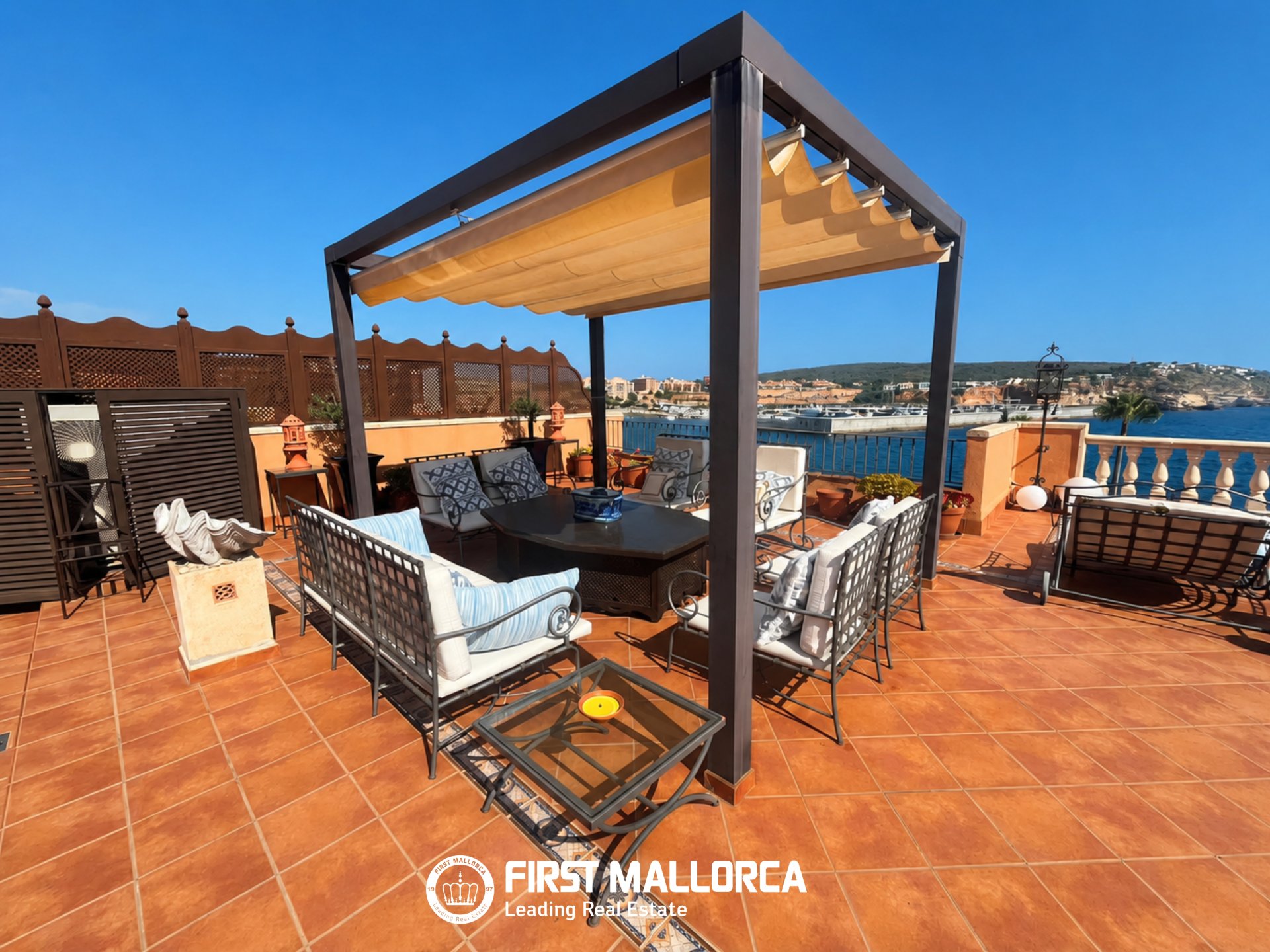Apartment à Santa Ponsa, Mallorca, Espagne 4 chambres, 140 m2 No. 192417