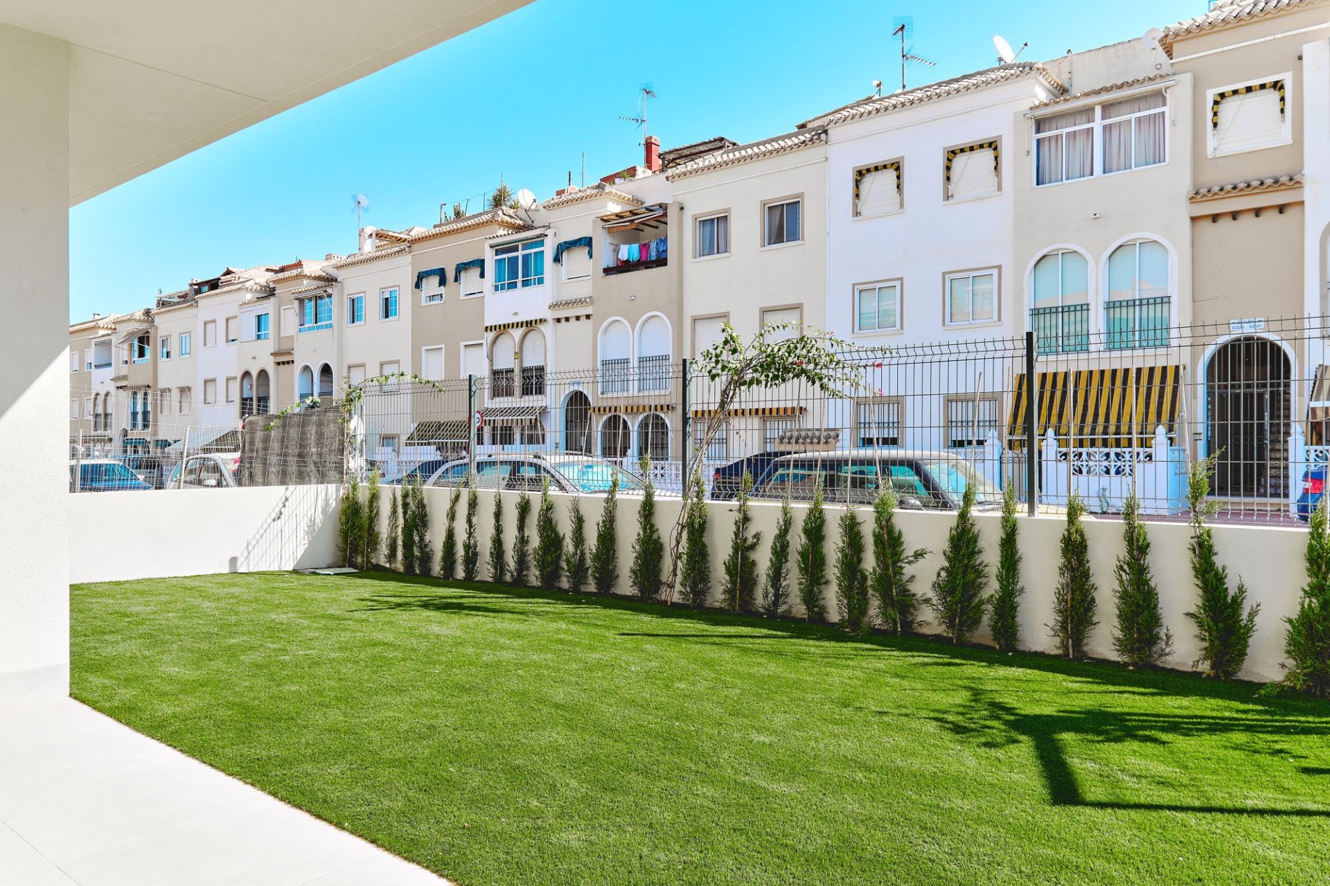 Bungalow en Torrevieja, Alicante, España 2 dormitorios,  No. 173509