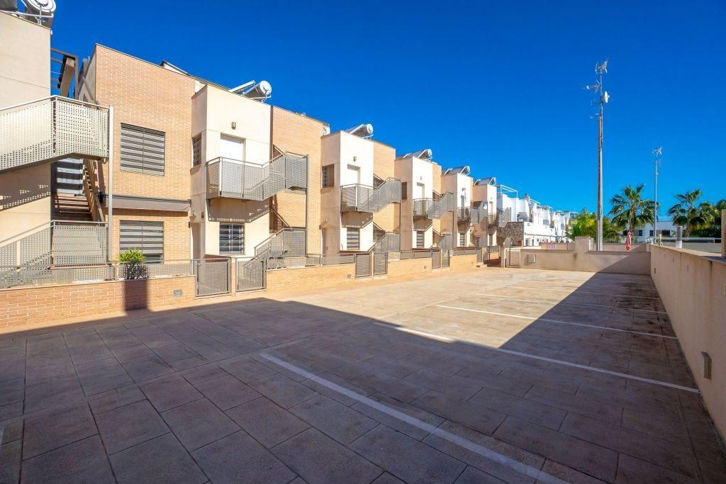 Appartamento a Pilar de la Horadada, Alicante, Spagna 2 camere da letto, 62 mq. N° 190397
