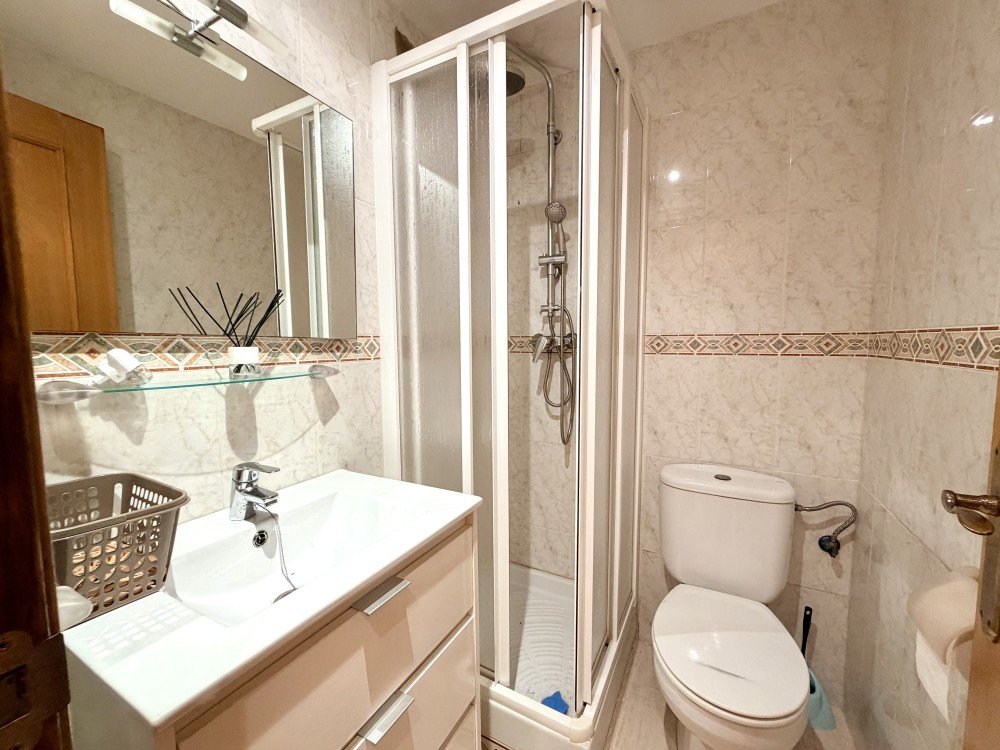 Apartamento en Guardamar del Segura, Alicante, España 2 dormitorios,  No. 190398