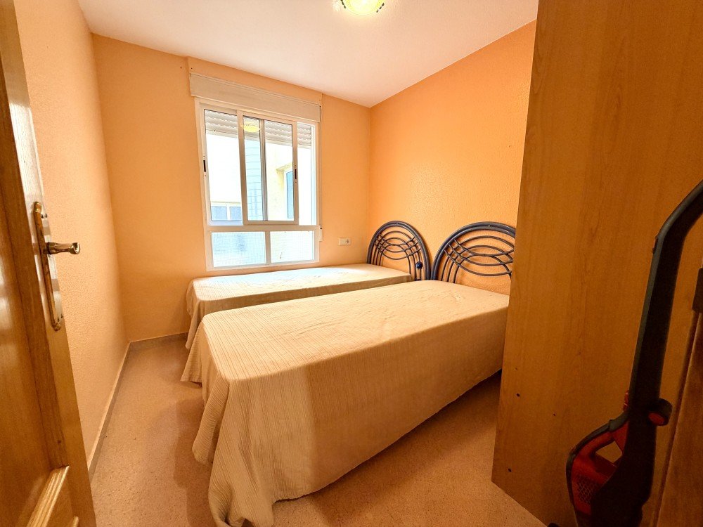 Apartamento en Guardamar del Segura, Alicante, España 2 dormitorios,  No. 190398