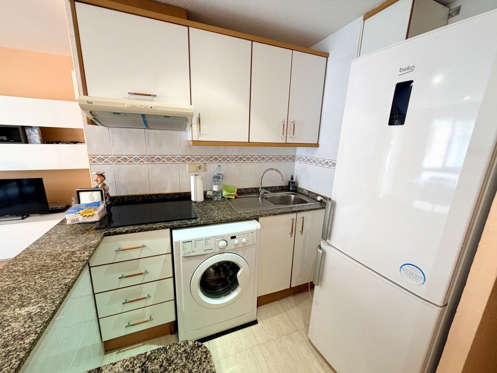 Apartamento en Guardamar del Segura, Alicante, España 2 dormitorios,  No. 190398