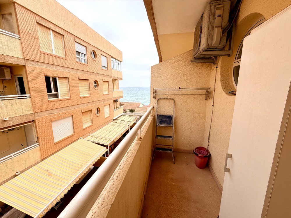 Apartamento en Guardamar del Segura, Alicante, España 2 dormitorios,  No. 190398