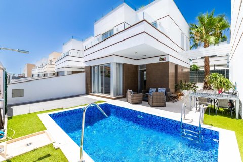 Villa in Alicante, Spanien 3 Schlafzimmer, 110 m2 Nr. 189974