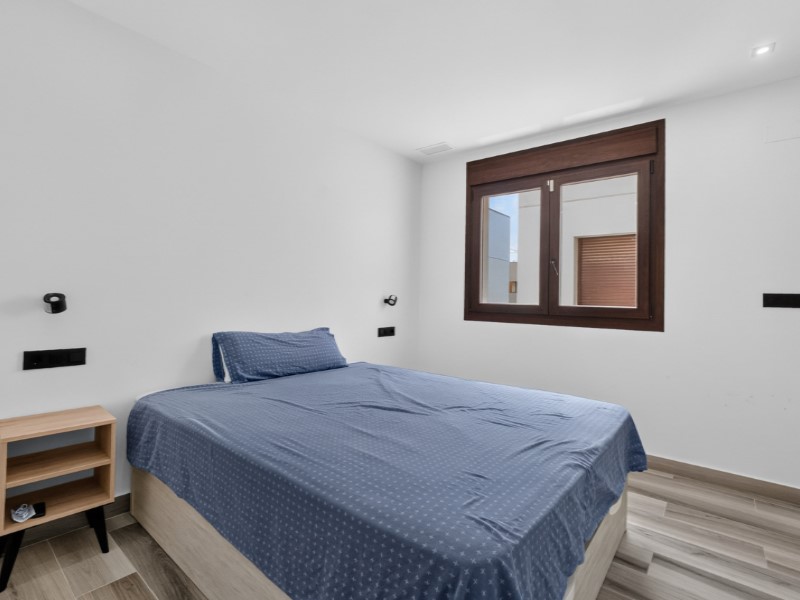 Villa à Torrevieja, Alicante, Espagne 4 chambres, 149 m2 No. 190095