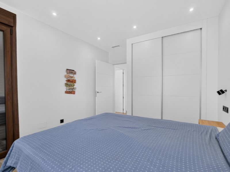 Villa à Torrevieja, Alicante, Espagne 4 chambres, 149 m2 No. 190095
