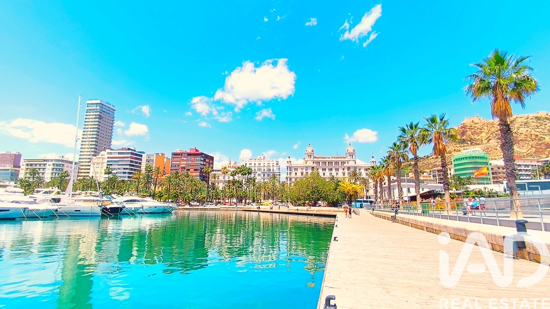 Penthouse w Alicante, Hiszpania 4 sypialnie, 295 mkw. nr 172379