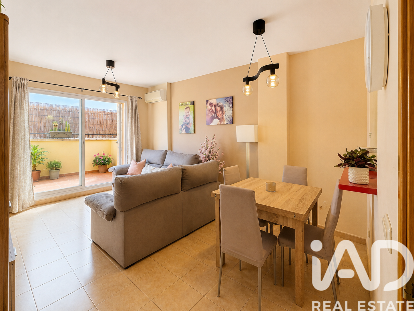Kaupunkipientalo Cartama, Malaga, Espanja 2 makuuhuonetta, 86 m2 No. 172373