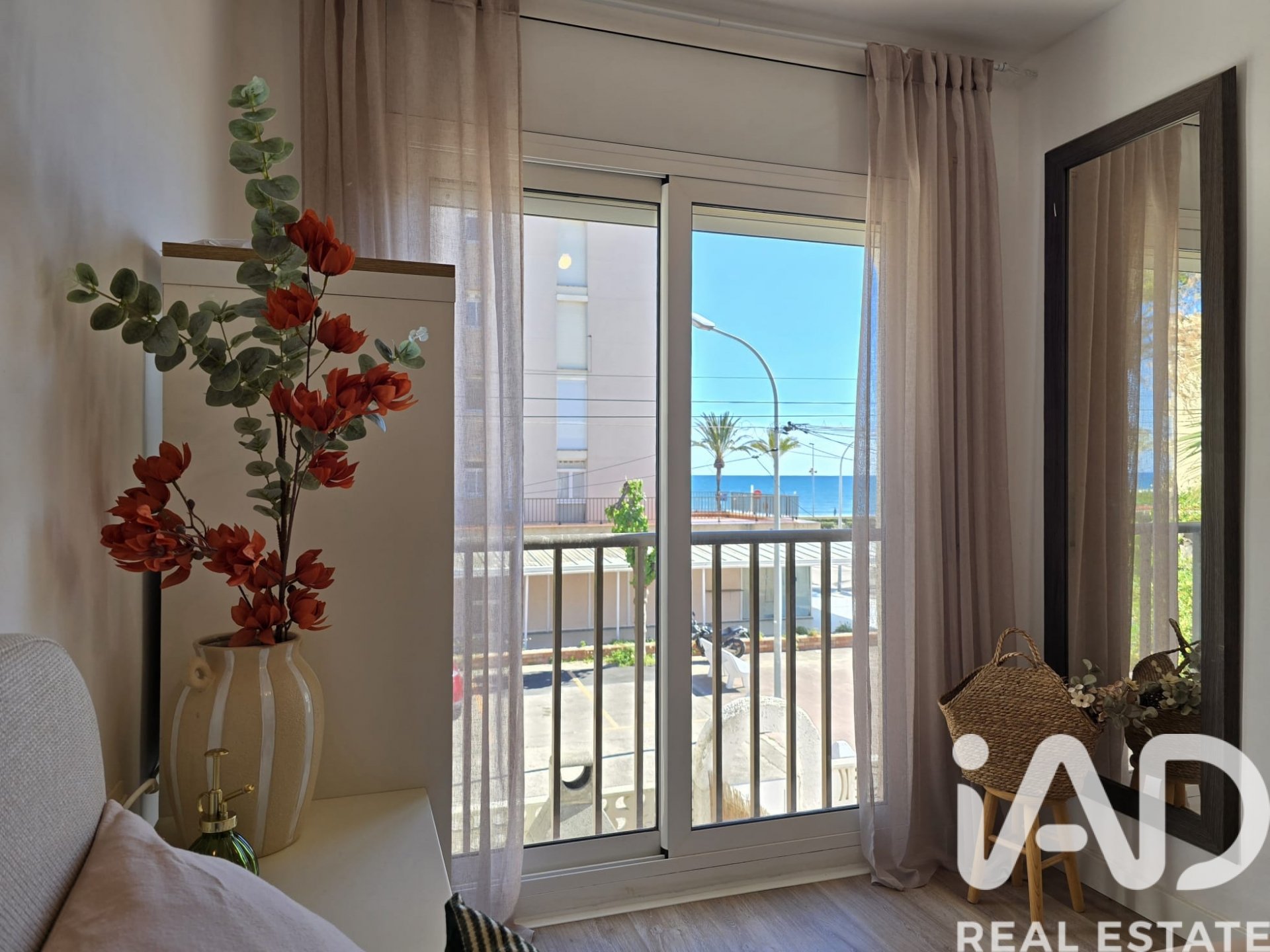Townhouse in Cunit, Tarragona, Spain 4 bedrooms, 144 sq.m. No. 172376