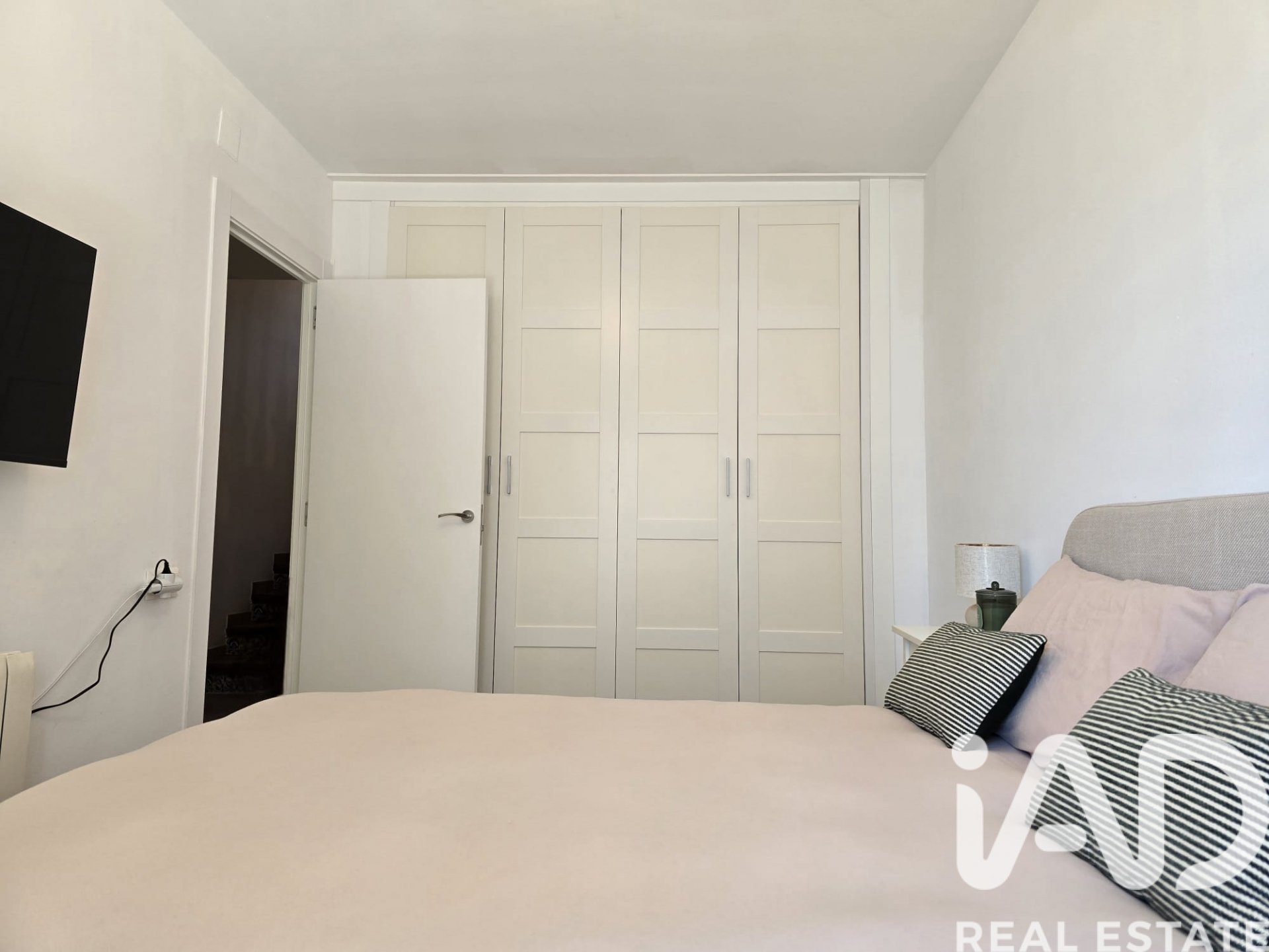 Townhouse in Cunit, Tarragona, Spain 4 bedrooms, 144 sq.m. No. 172376