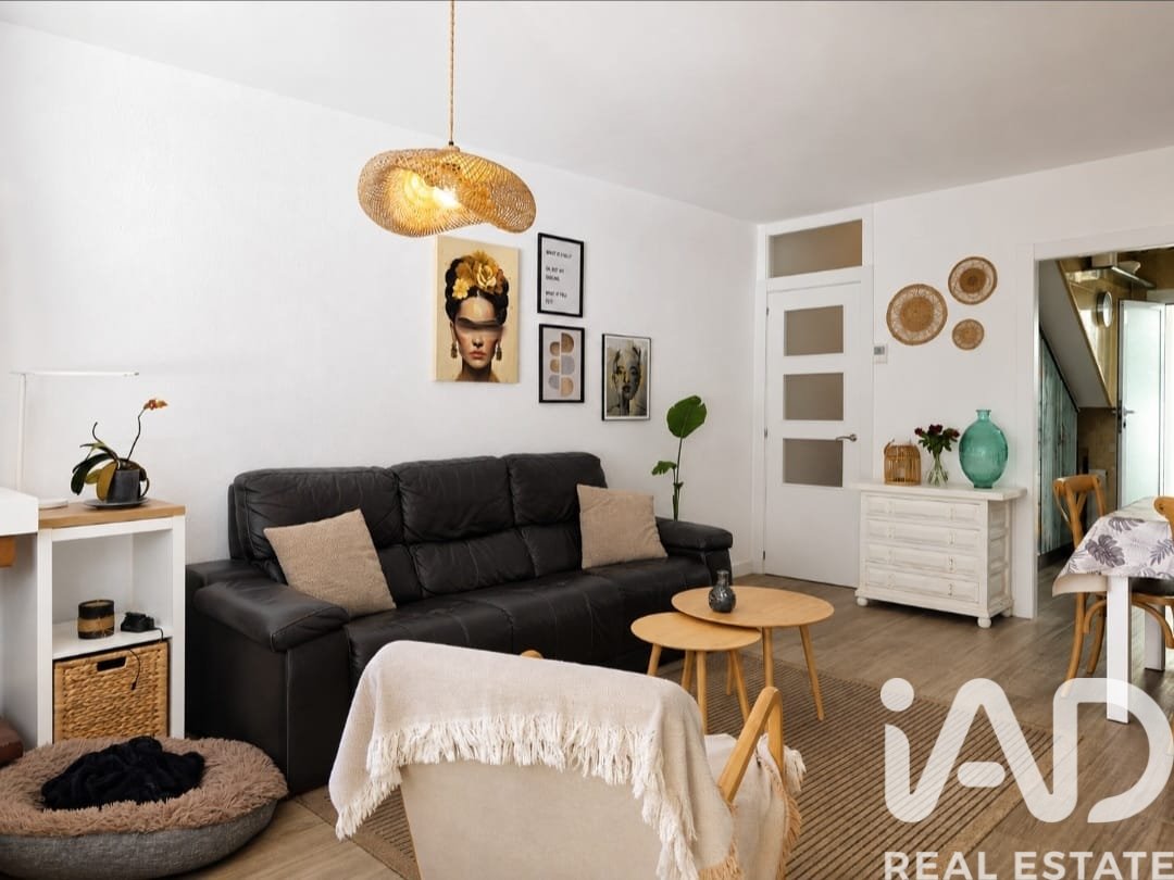 Townhouse in Cunit, Tarragona, Spain 4 bedrooms, 144 sq.m. No. 172376