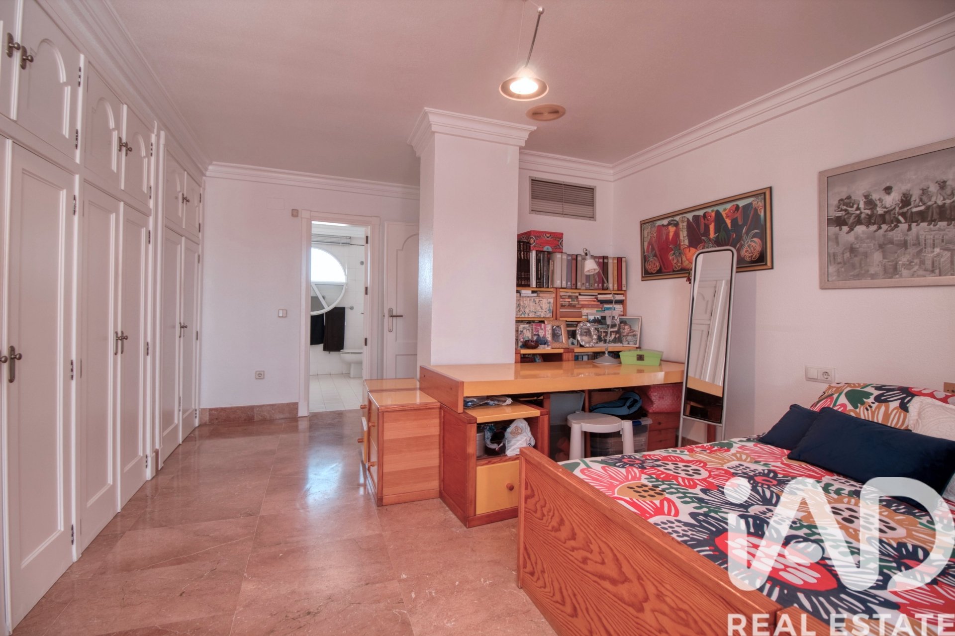 House in Torrevieja, Alicante, Spain 4 bedrooms, 393 sq.m. No. 152645