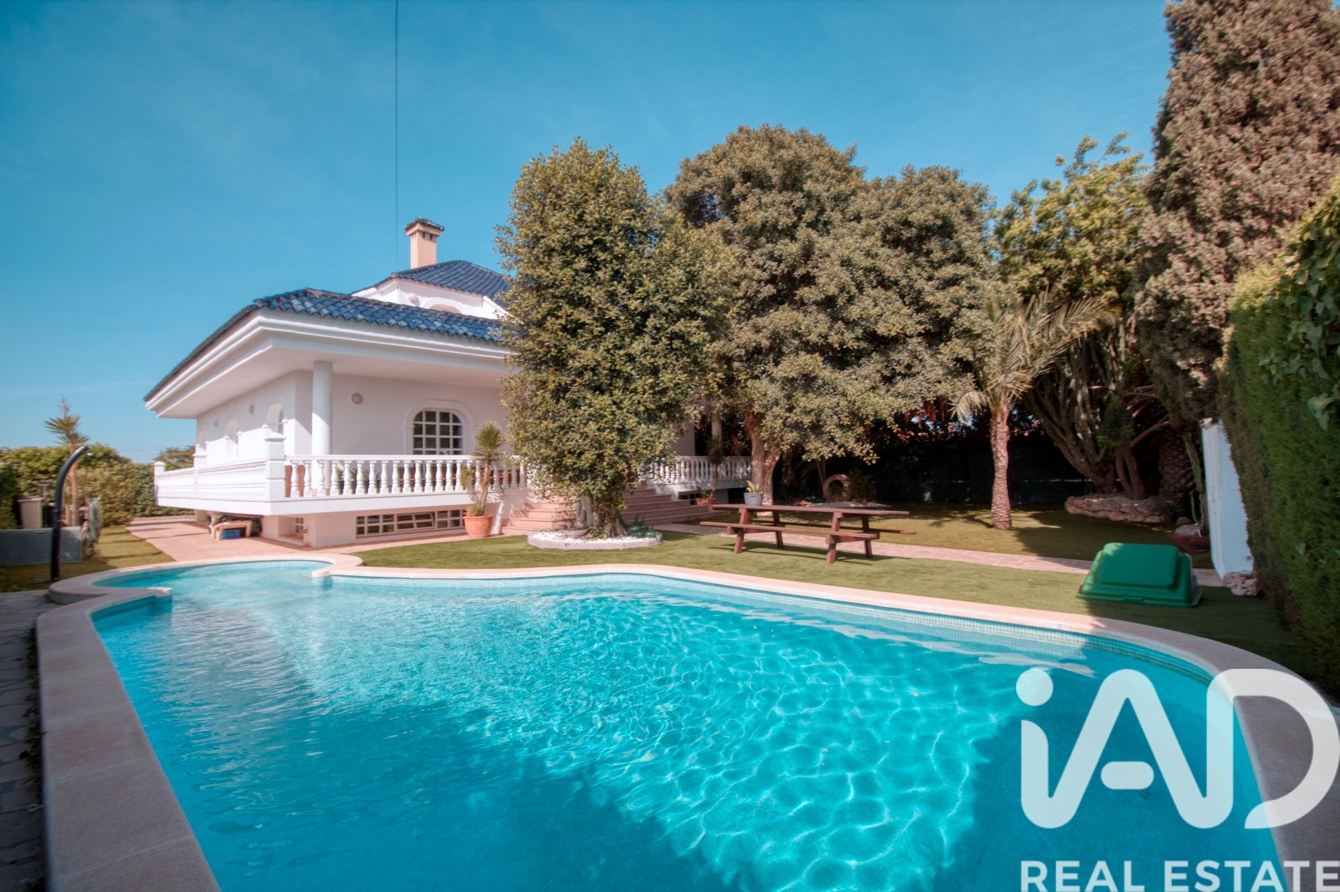 House in Torrevieja, Alicante, Spain 4 bedrooms, 393 sq.m. No. 152645