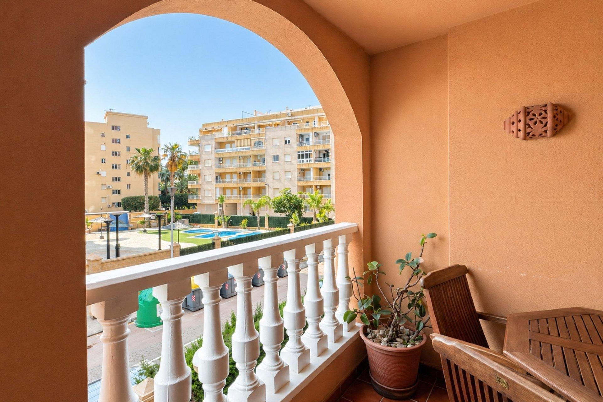 Wohnung in Torrevieja, Alicante, Spanien 3 Schlafzimmer, 97 m2 Nr. 168053