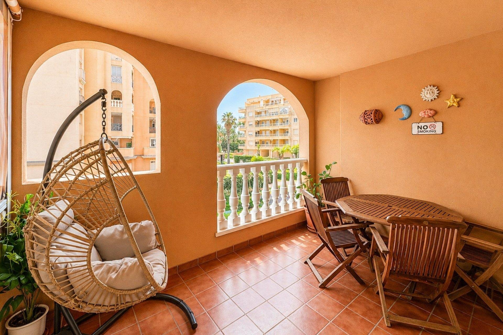 Wohnung in Torrevieja, Alicante, Spanien 3 Schlafzimmer, 97 m2 Nr. 168053