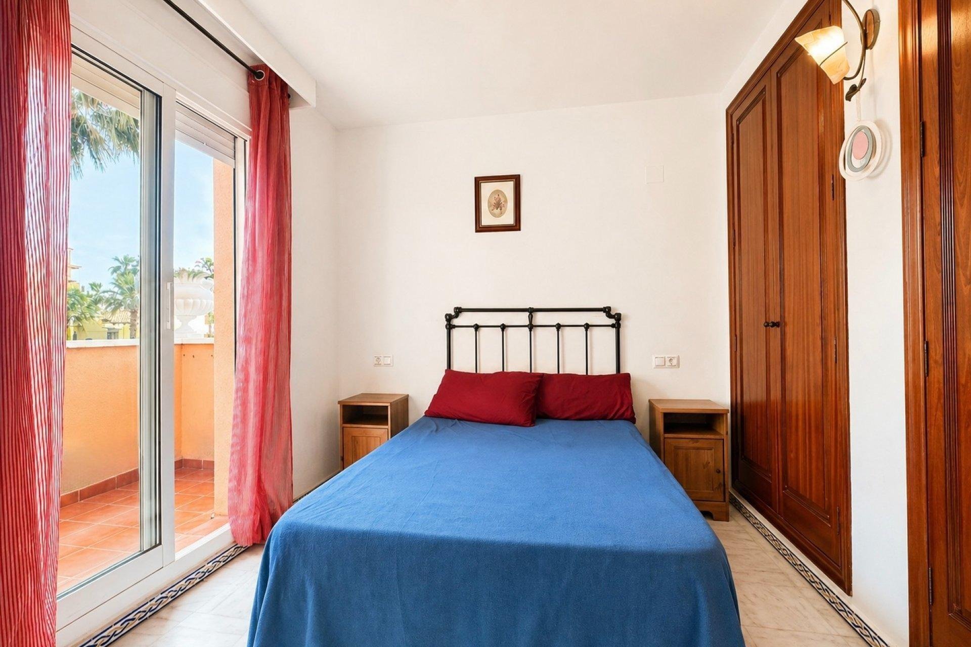 Wohnung in Torrevieja, Alicante, Spanien 3 Schlafzimmer, 97 m2 Nr. 168053