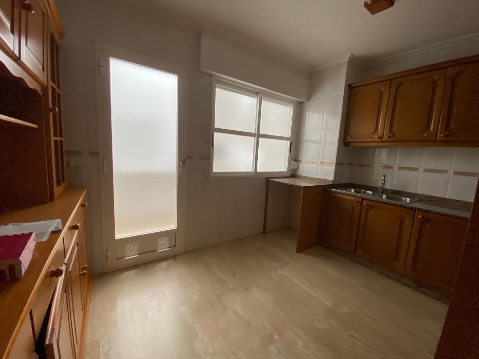 Apartment à Torrevieja, Alicante, Espagne 4 chambres, 142 m2 No. 165644