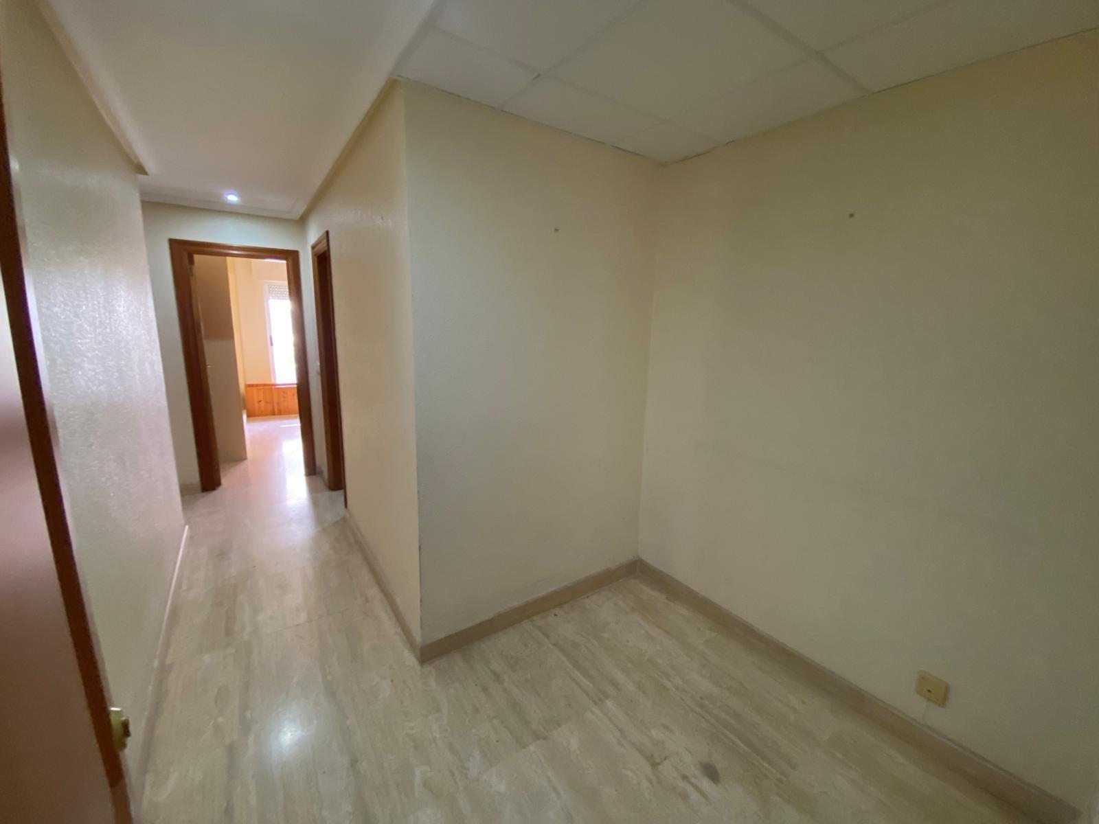 Apartment à Torrevieja, Alicante, Espagne 4 chambres, 142 m2 No. 165644