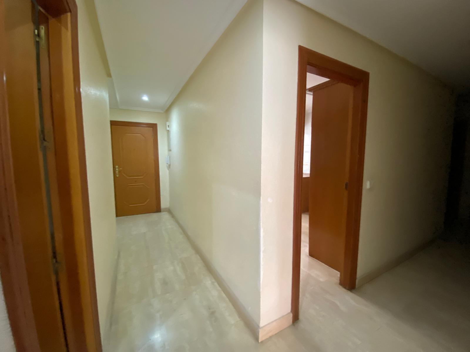 Apartment à Torrevieja, Alicante, Espagne 4 chambres, 142 m2 No. 165644