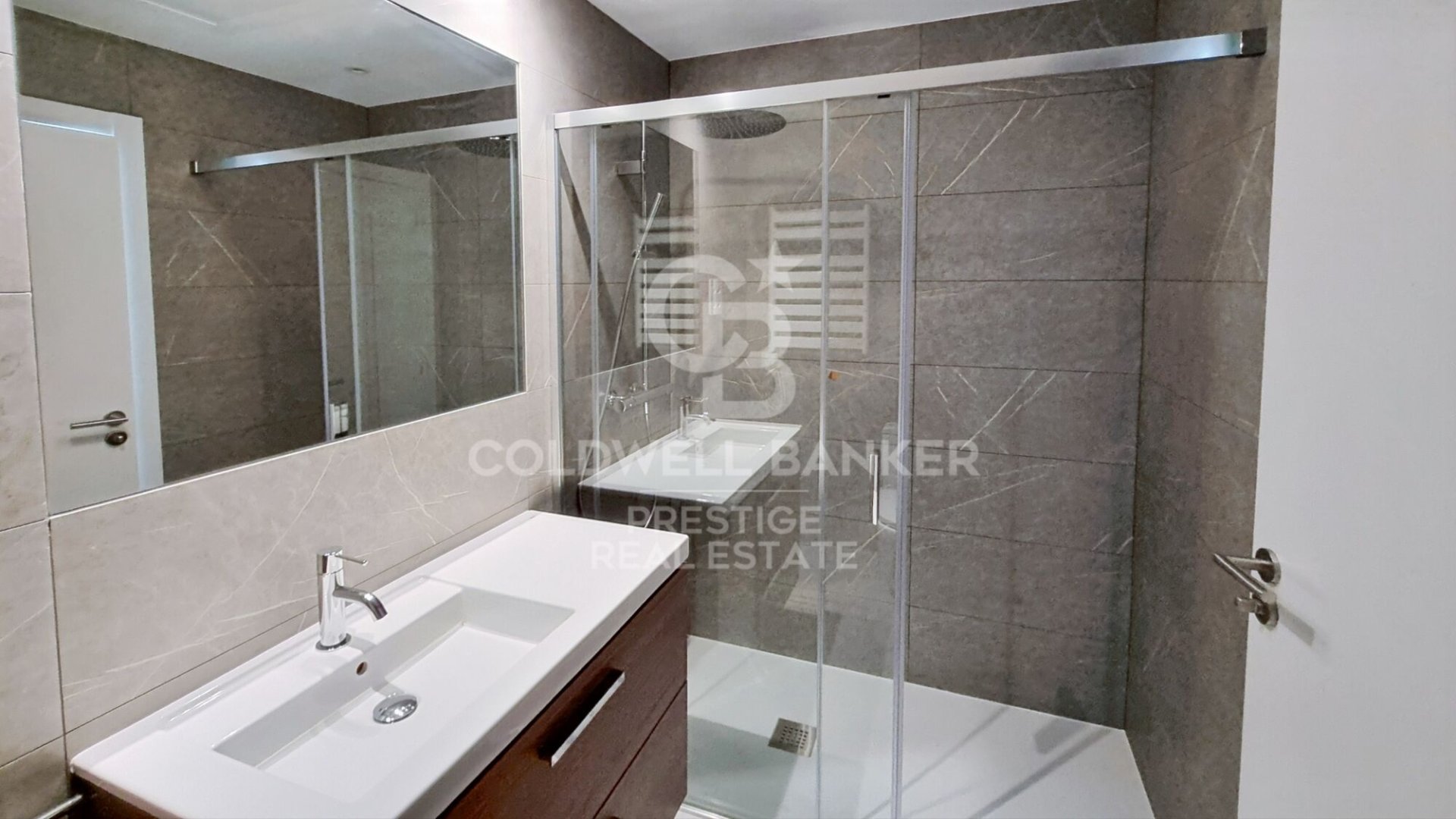 Huoneisto Sant Andreu de Llavaneres, Barcelona, Espanja 4 makuuhuonetta, 124 m2 No. 160112