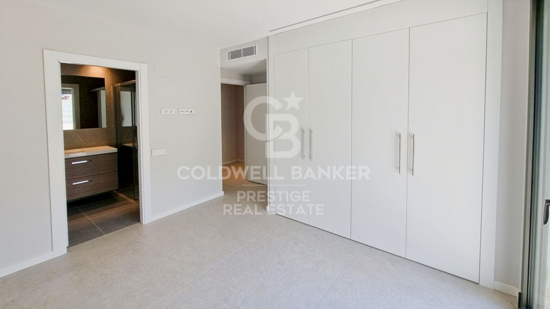 Huoneisto Sant Andreu de Llavaneres, Barcelona, Espanja 4 makuuhuonetta, 124 m2 No. 160112