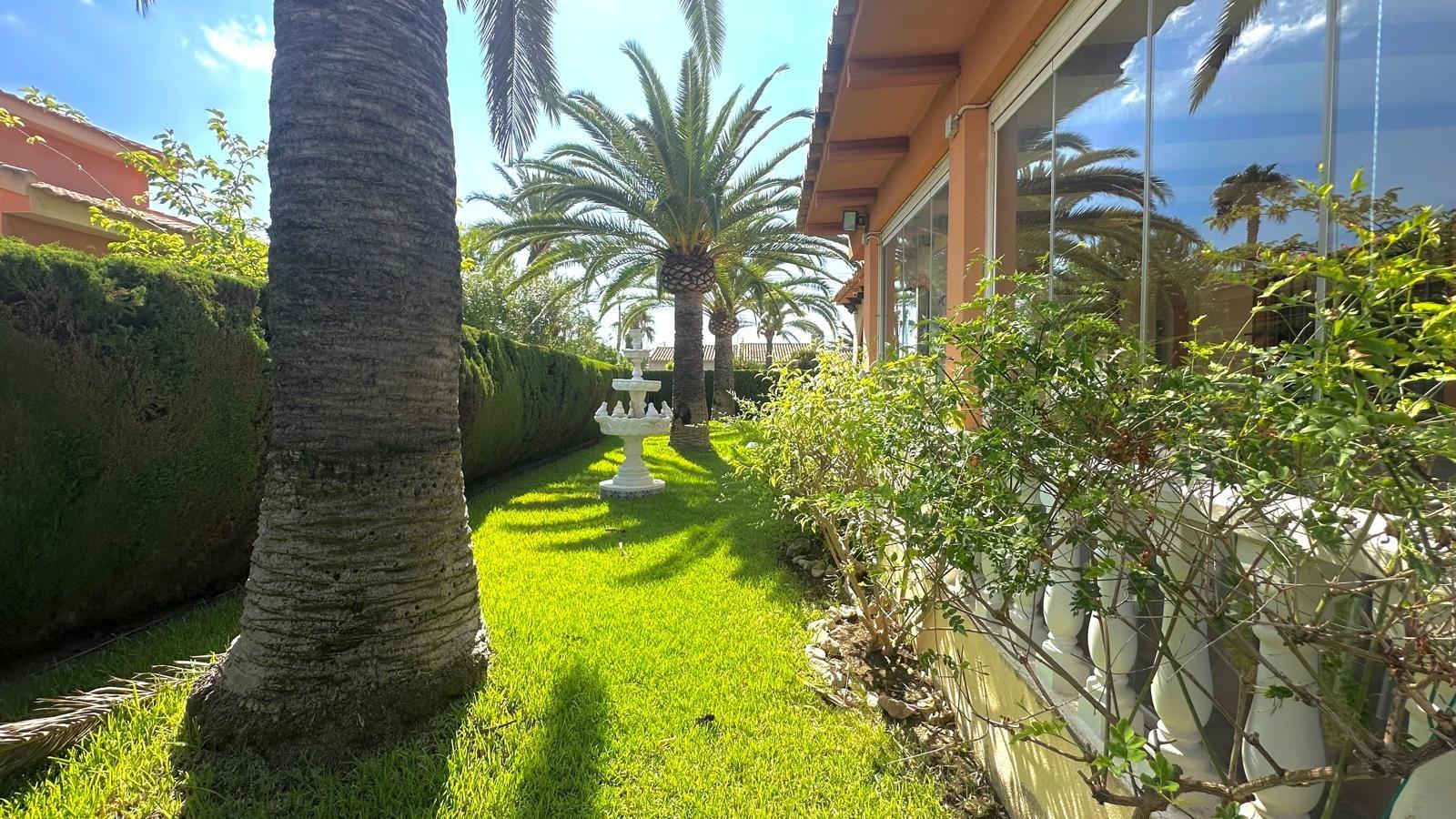 Villa a Cabo Roig, Alicante, Spagna 3 camere da letto, 141 mq. N° 155692
