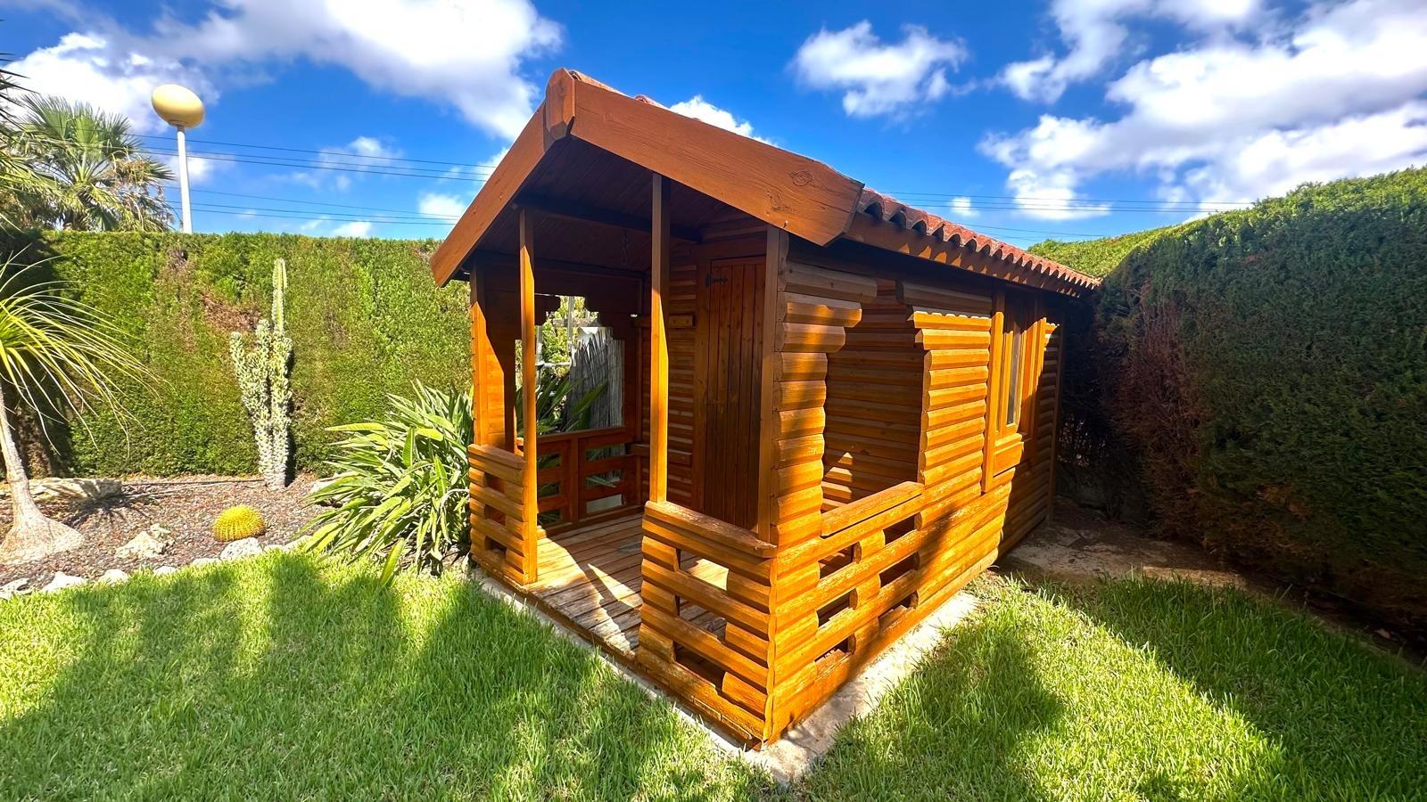 Villa a Cabo Roig, Alicante, Spagna 3 camere da letto, 141 mq. N° 155692