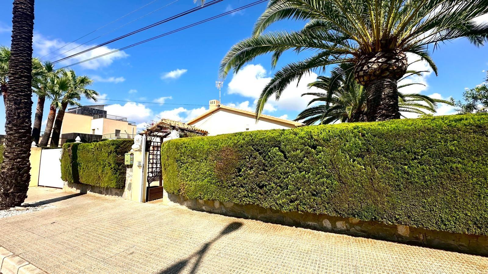 Villa a Cabo Roig, Alicante, Spagna 3 camere da letto, 141 mq. N° 155692