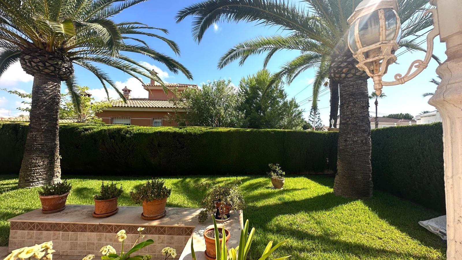 Villa a Cabo Roig, Alicante, Spagna 3 camere da letto, 141 mq. N° 155692